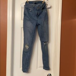 Arizona ripped jeans